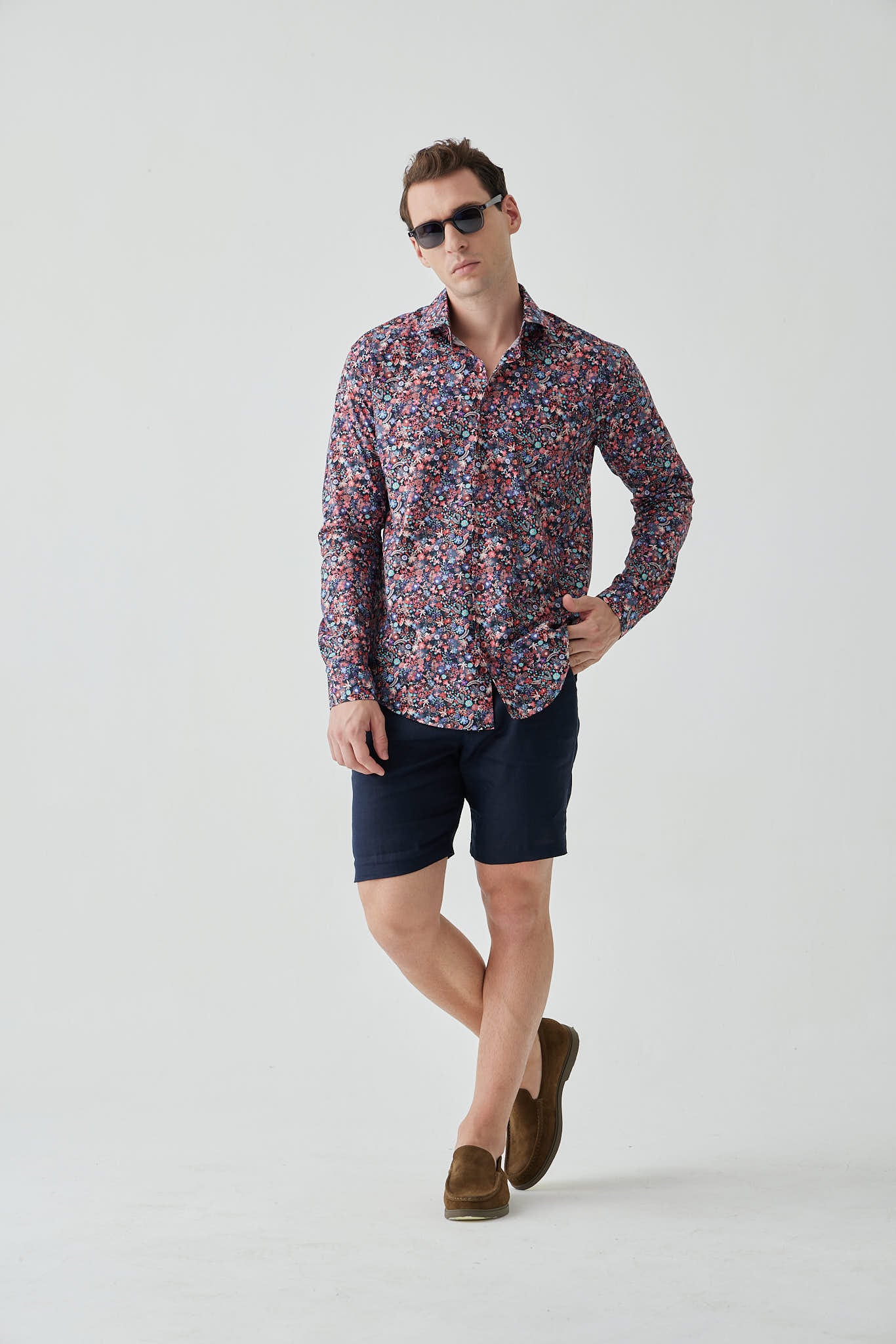 Ameri VINTAGE - MURRAL×jurk / sheer palette shirt Deadstock Vintage 80s Shirt Multicolor Printed Hawaiian for